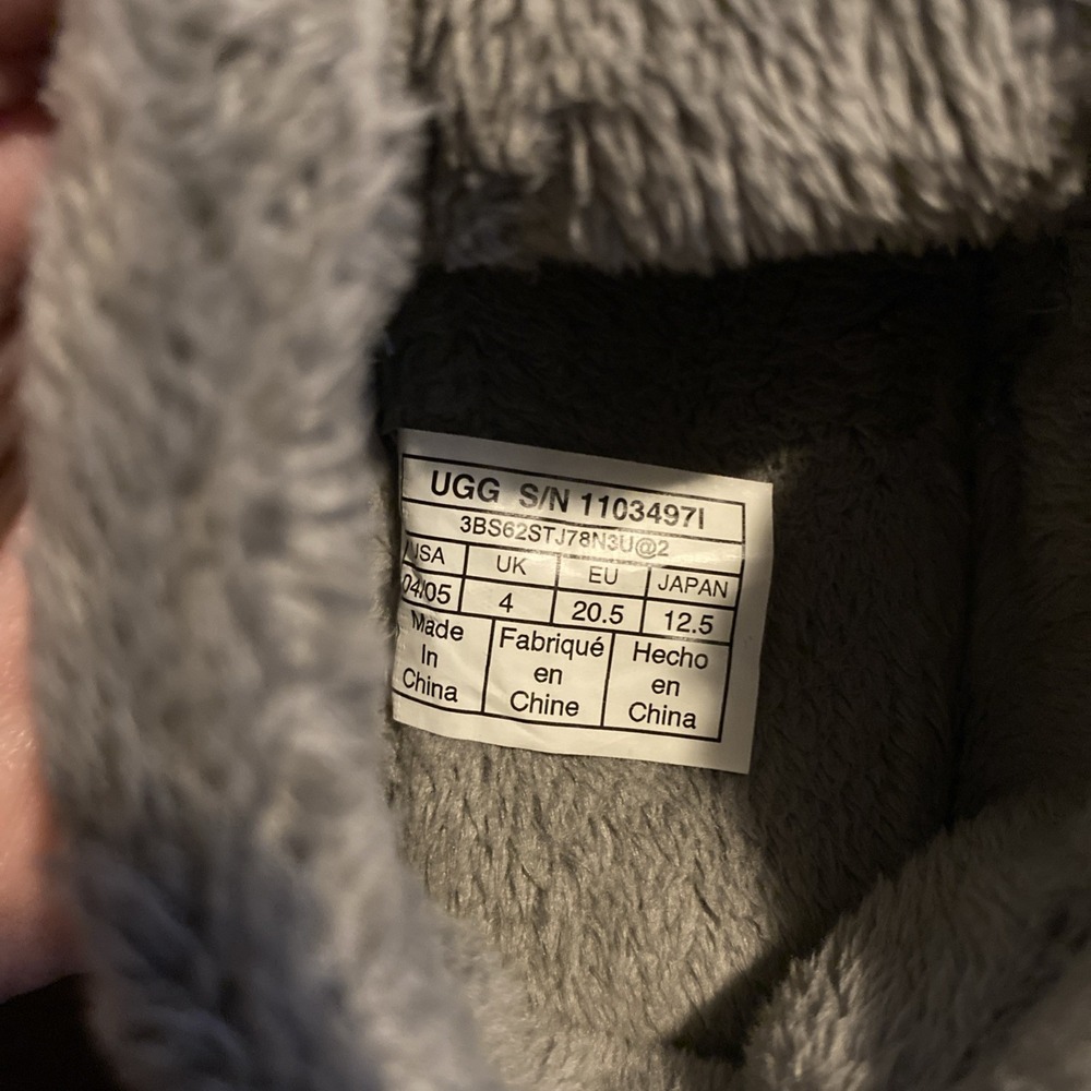 Uggs Infant Bixbee Booties Furry‎ Gray Boots Size 4/5 EUC - Picture 15 of 16